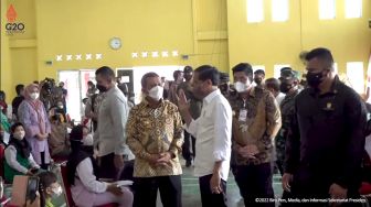Tengok Proses Vaksin Covid-19 di Kepulauan Riau, Jokowi: Semoga Bisa Jadi Pagar Bagi Penyebaran Omicron