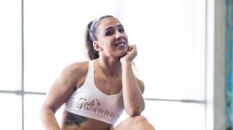 Vanessa Demopoulos, Penari Erotis yang Banting Setir Jadi Petarung UFC