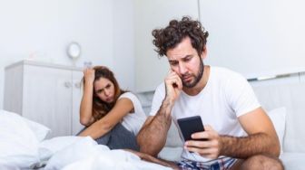 5 Kesalahan Terkait Media Sosial Ini Bisa Membuat Hubungan Asmara Kandas, Hindari!