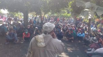 Petani Sembalun Kembali Melakukan Aksi Penolakan Reforma Agraria yang Ditawarkan Bupati Lotim