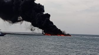 Kapal Tanker Minyak Meledak Di Hong Kong, 3 WNI Jadi Korban