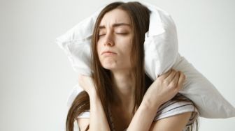7 Cara Mengatasi Susah Tidur, Coba Praktikkan Malam Ini