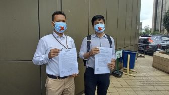 Sambangi Kejati DKI, Tim Advokasi Bersihkan Indonesia Minta Kasus Kriminalisasi Fatia dan Haris Azhar Dihentikan