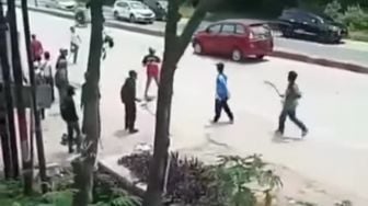 Viral Video Pelajar Tawuran Bawa Senjata Tajam di Bandar Lampung, Polisi: Kami Belum Tahu dari Sekolah Mana