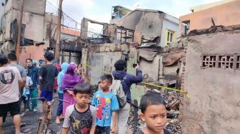 38 Rumah Terbakar di Mangga Dua Diduga Gegara Korsleting Listrik, Kerugian Ditaksir Rp700 Juta