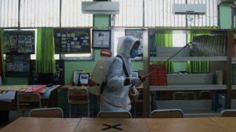 90 Sekolah di Jakarta Ditutup Akibat Kasus Covid-19