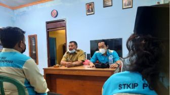 Rangkul Warga Desa Pomahan, Mahasiswa STKIP PGRI Ponorogo Jalankan Program Kerja KKNT