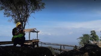 Indahnya Panorama Alam di Puncak Silayung Park Garut, Yuk!