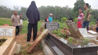 Puluhan Patok Makam di Pemakaman Desa Way Galih Dicabut, Pelaku Mengarah ke Sosok Ini