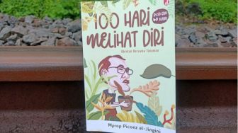 Belajar Introspeksi dengan Membaca Buku 100 Hari Melihat Diri