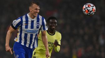 Newcastle United Sepakati Transfer Bek Sentral Brighton Dan Burn