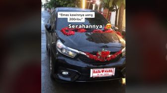 Emas Kawin Boleh Rp 200 Ribu Saja, Nominal Seserahan Justru Bikin Melongo: Honda Brio dan Scoopy Lho!