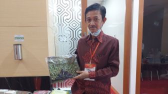 Muhammad Ridho Warga Kabupaten Wajo Pembuat Baju Sutra untuk Presiden dan Menteri