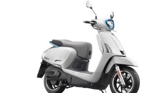 Potret Pesaing Vespa dengan Harga Miring, Sudah Pakai Tenaga Listrik, lho!