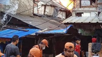 Kebakaran 19 Rumah di Tambora, 100 Orang Kehilangan Tempat Tinggal, Pemkot Jakarta Barat Dirikan Pengungsian