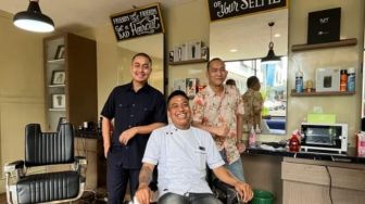 Usung Konsep Eat and Cut, Wibi dan Saweri Luncurkan BarberJek