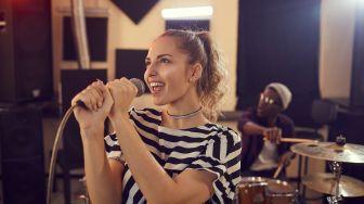 Viral Lagu Ciptaan Remaja di TikTok Bikin Ngakak, Liriknya Ngajak Berantem