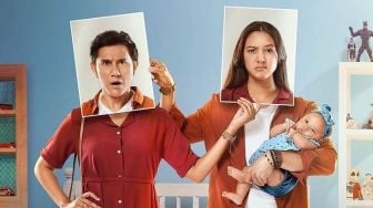 Belajar Menghargai Peran dan Beban Pasangan Lewat Film Indonesia 'Baby Blues'