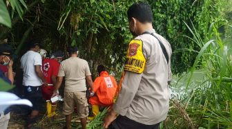 Sedang Memancing di Kali Opak, Nova Kaget Mata Kail Justru Tersangkut Kerangka Manusia