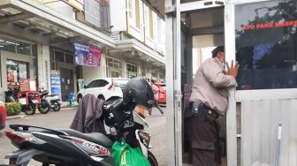 Curhat Satpam Senang Pakai Seragam Cokelat Tapi Disangka Polisi: Ditanya-tanya di Jalan, Anggota Satuan Mana?