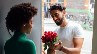 4 Mitos Valentine yang Terkenal: Beri Surat untuk Orang Dibenci hingga Tak Dirayakan Pada 14 Februari