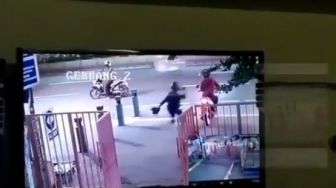 Kronologi Eks Cleaning Service Bacok HRD di Depan RS Carolus Jakpus Gegara Dipecat