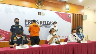 Lebihi Masa Izin Tinggal, Imigrasi Tanjung Perak Deportasi Warga Negara Pakistan