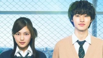 Ulasan Film Jepang One Week Friends: Usaha Gigih Siswa Berteman dengan Pengidap Amnesia