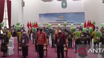 929 KK di Kalbar Mendapat SK Hutan Sosial dari Presiden Jokowi, Gubernur Sutarmidji Usul Tanam Petai dan Jengkol