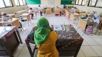 Meski PPKM Dilonggarkan Sekolah PTM di Jakarta Masih 50 Persen, Pemprov DKI Tunggu Arahan Kementerian Pendidikan
