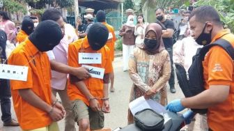 Kasus 5 Siswa SMKN 2 Payakumbuh Keroyok Senior hingga Tewas, Kepala Korban Diinjak Saat Jatuh dari Motor