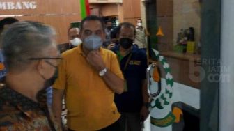 Terpidana Kasus Korupsi KUPS Bank Jatim Cabang Jombang Menyerahkan Diri, Pidana 12 Tahun Penjara Menanti