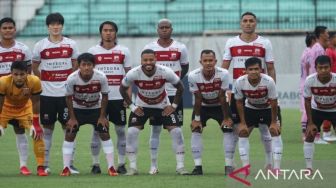 Aneh Bin Ajaib di Laga Madura United vs Persela Lamongan: Tanpa Pelatih Kepala dan Hanya Ada 2 Pemain Cadangan
