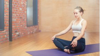 Mengenal 5 Manfaat Yoga, Salah Satu Olahraga yang Bisa Dilakukan di Rumah