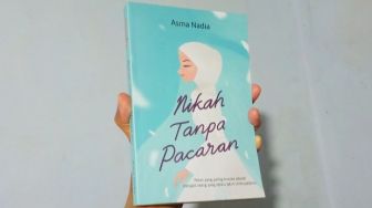 Ulasan Novel Nikah Tanpa Pacaran, Kisah Cinta Guru Ngaji dan Sutradara Muda