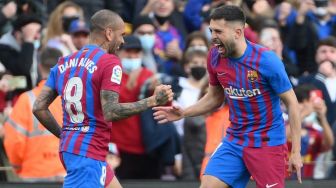 Dani Alves dan Gavi Dipastikan Fit Jelang Barcelona vs Osasuna