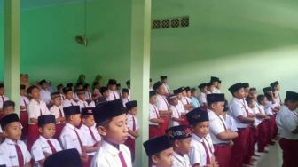 4 Strategi Pemasaran Jasa Pendidikan di SD Nurul Qarnain Sukowono Jember