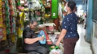 Janji Manis Minyak Goreng Satu Harga di Kota Semarang, Penjual Makanan: Cari di Mana-mana Langka