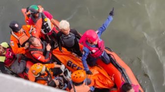 Hobi Berenang, Pria 80 Tahun Ditemukan Meninggal Tenggelam di Pantai Panyua Makassar