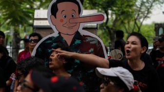 Rapat Kabinet Thailand dengan PM Prayuth Diwarnai Aksi Boikot Tujuh Menteri