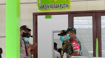 Uji Klinis Vaksin Merah Putih di RS dr Soetomo Surabaya, Rektor Unair: Ini Vaksin Halal Pertama