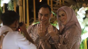 Potret Pernikahan Venna Melinda dan Ferry Irawan, Disambut Bahagia Anak-Anak