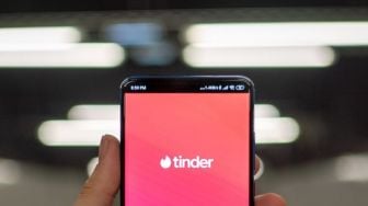 Simon Leviev yang Disorot dalam Penipuan di The Tinder Swindle, Telah Diblokir Aplikasi