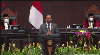 Di Hadapan Hakim Konstitusi, Jokowi Minta Setiap Putusan MK Tak Hanya Beri Kepastian Hukum Tapi Juga Rasa Keadilan