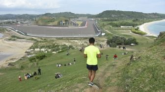 Dikunjungi Marc Maquez, Begini Penampakan Keindahan Bukit Seger Lombok