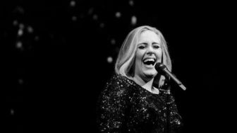 Adele Boyong 3 Hadiah Brit Awards, Easy On Me Jadi Lagu Terbaik