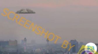 Geger Penampakan UFO di Dekat Masjid Agung Kota Bandung, Begini Faktanya