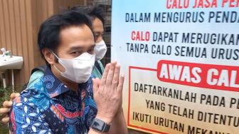 Buru-Buru Pergi, Aldi Bragi Bungkam Usai Ikrar Talak Cerai Ririn Dwi Ariyanti