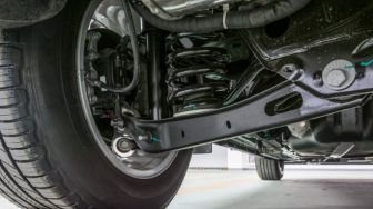 Shockbreaker Mobil Xenia Paling Empuk dan Cara Gantinya!