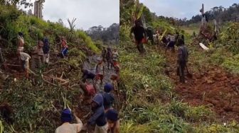 Salut! Anak-anak Sekolah Pedalaman Papua Ini Gotong Royong Membuat Akses Jalan Menuju Sekolah